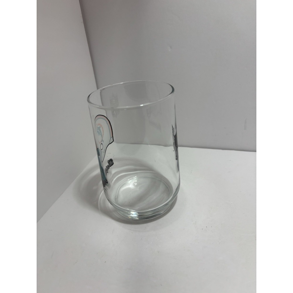 Miami Dolphins Collector Glass - Helmet Logo - Football NFL - Picture 2 of 3